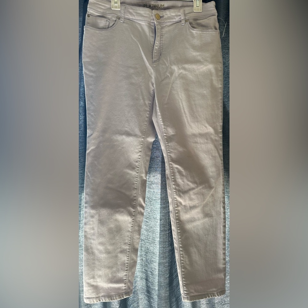 Chico's Gray Skinny Jeans with Sleek Fit